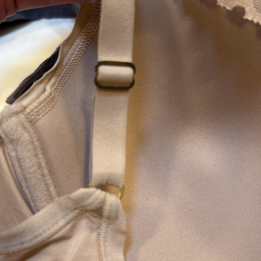 Natori Cream Seamless T-Shirt Bra - Picture 4 of 6